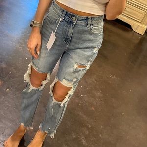 Cello Momma’s Going Out Distressed Jeans Size 1
